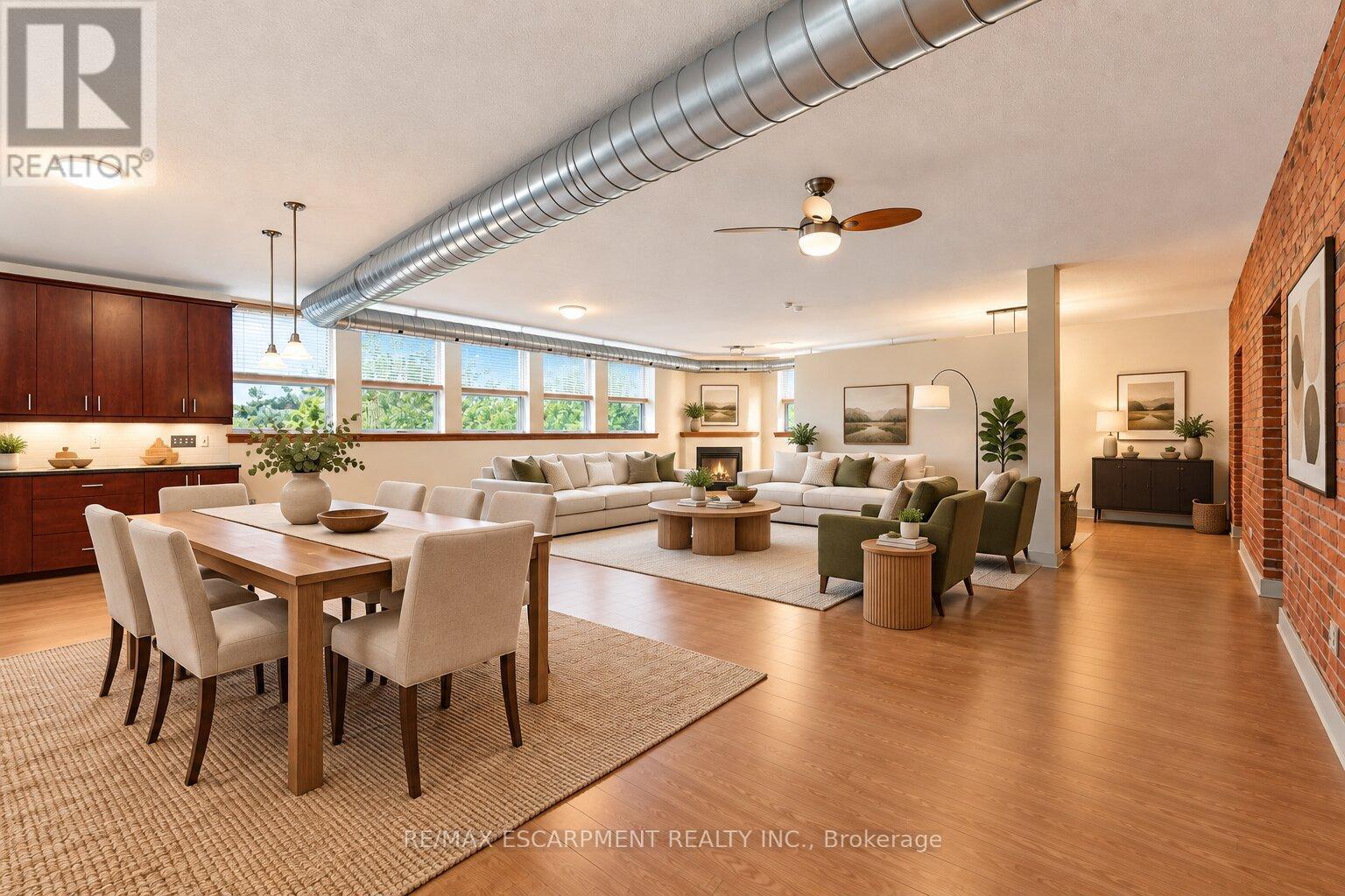 16 - 357 HUNTER STREET W, Hamilton (Kirkendall)