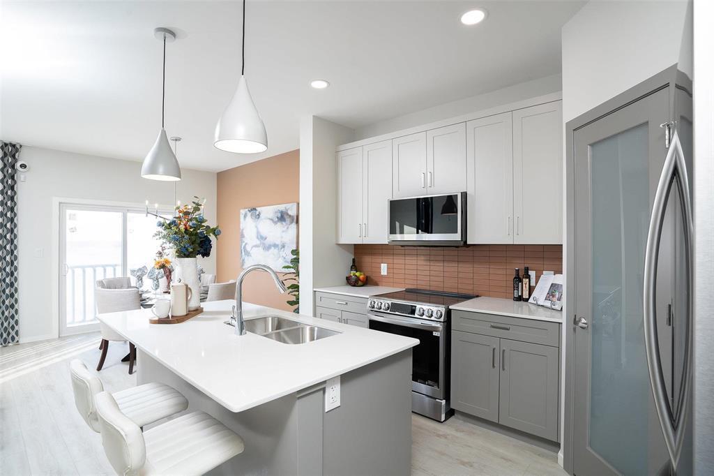165 Rambling River Bay, Winnipeg, Manitoba, R2V5K4, Winnipeg, Manitoba — photo 4 of 5