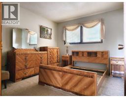 1818 Lakeside Road S - photo 8