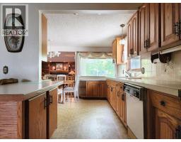 1818 Lakeside Road S - photo 10