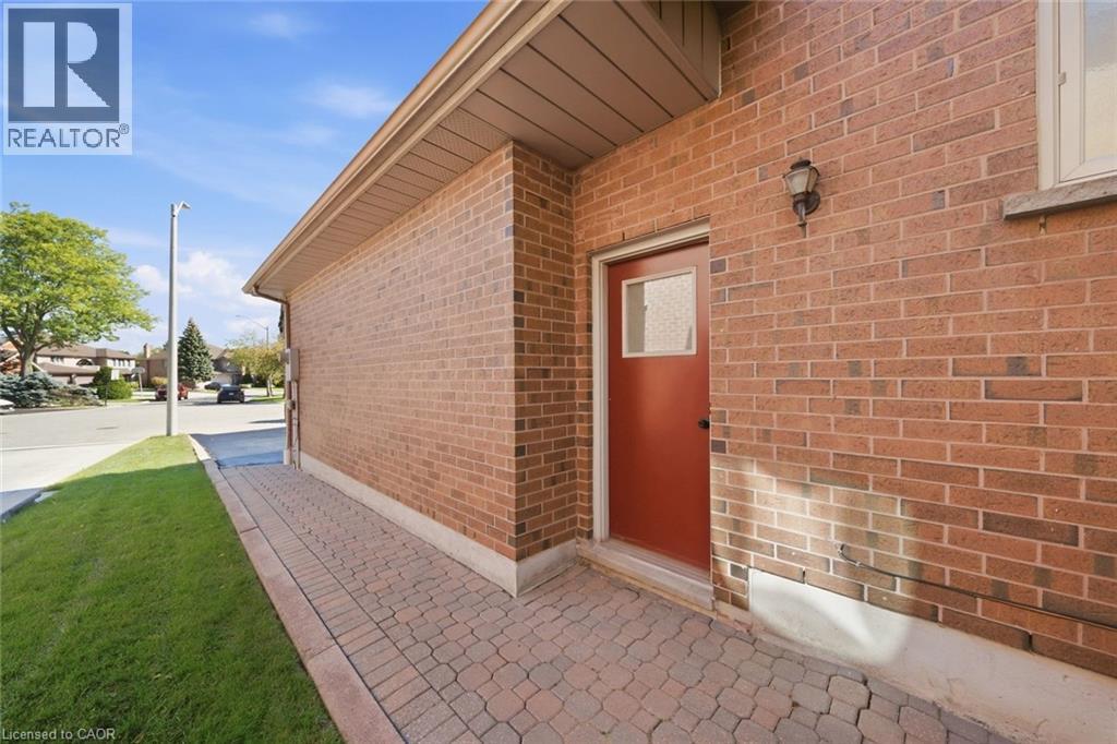 5282 GIACCO Court, Mississauga — photo 8