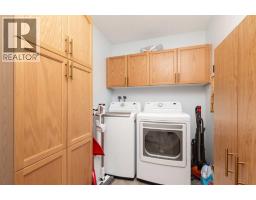 130, 75 1 Avenue S - photo 18