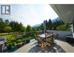 Foyer - 2774 Waite Road, Nelson, BC V1L6K9 Photo 18