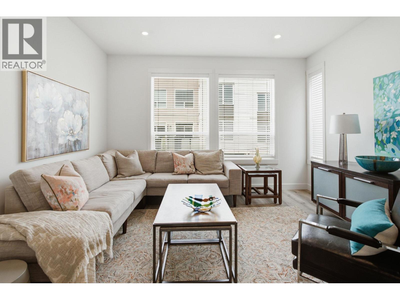 #114 610 Academy Way - 8