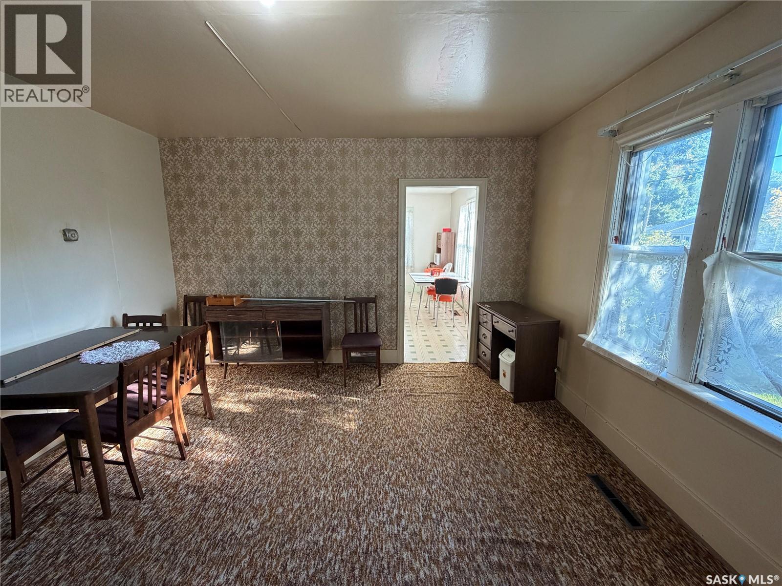 203 6th AVENUE W, Canora — photo 12