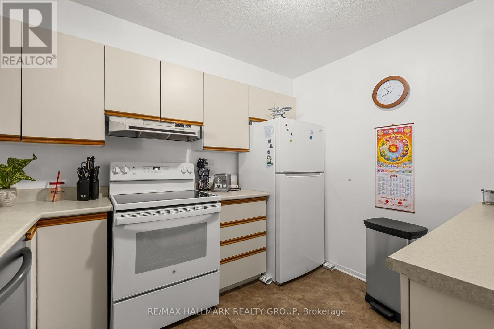 #G 1035 CUMMINGS AVENUE - 8
