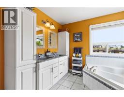 687 Daymeer Pl, Langford, BC V9B5M4 Photo 38
