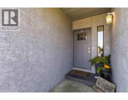 Bathroom - 687 Daymeer Pl, Langford, BC V9B5M4 Photo 6