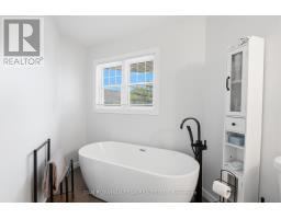 H11 - 76 - 1661 Nash Road, Clarington, ON L1E1S8 Photo 25