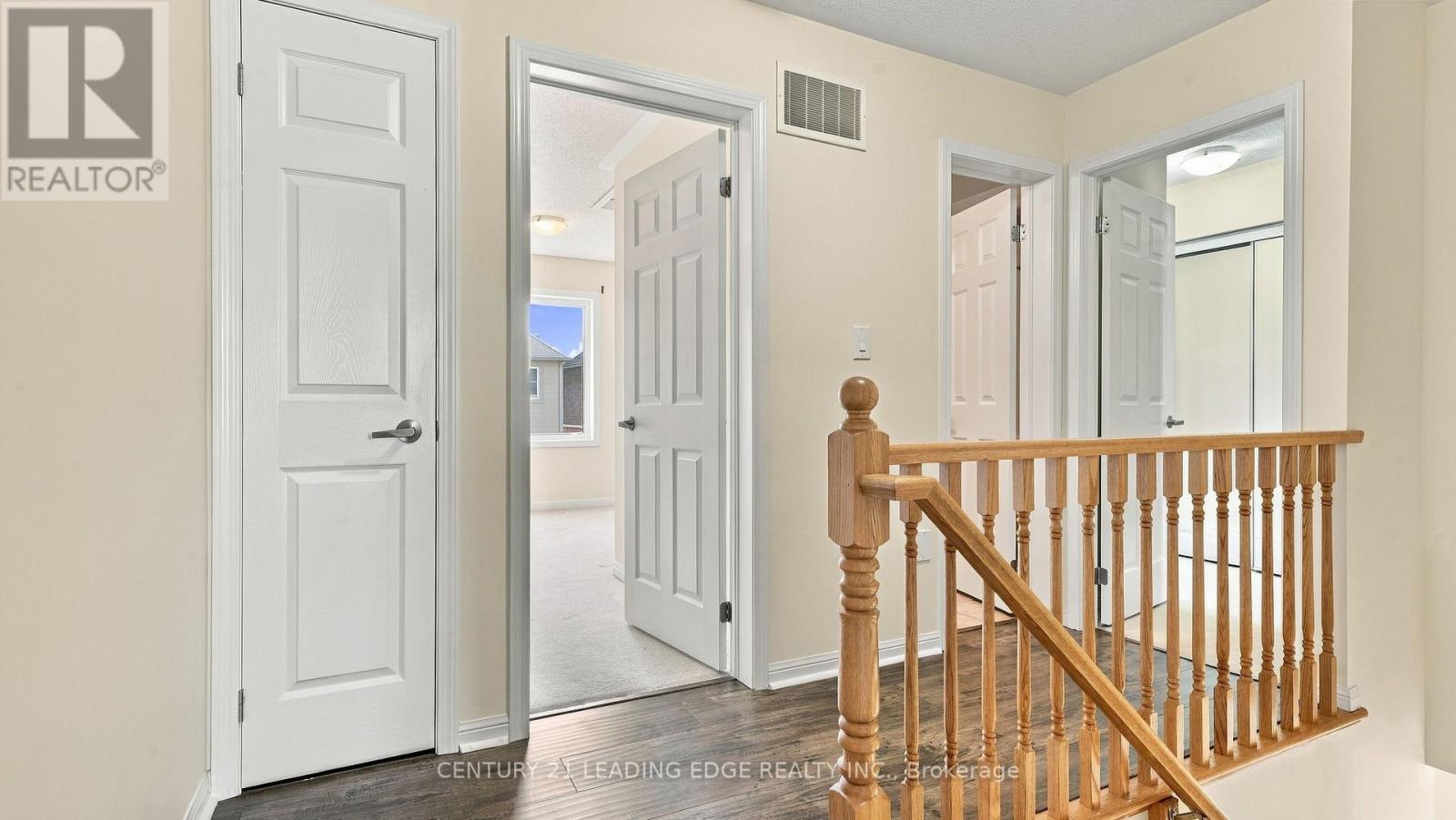 208 MAGURN GATE - Image 31