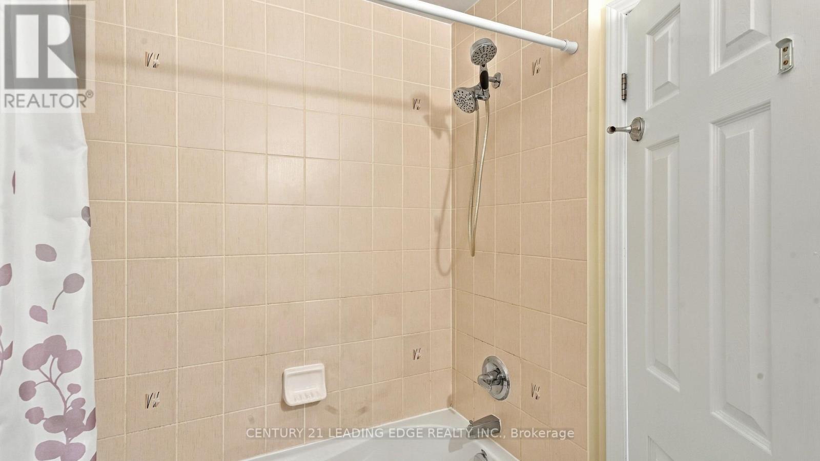 208 MAGURN GATE - Image 37