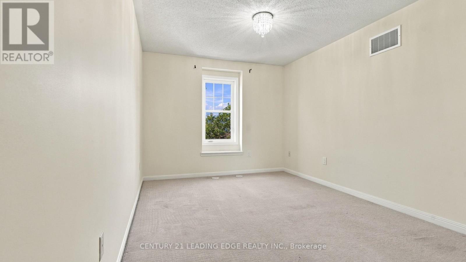 208 MAGURN GATE - Image 38