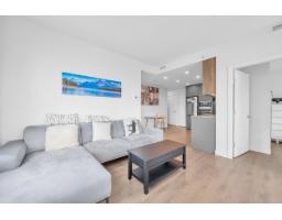 202 13359 Old Yale Road, Surrey, BC V3T0S4 Photo 8