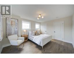 4 - 12 Lytham Green Circle, Newmarket, ON L3X3A8 Photo 44