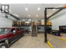 2050 Hart Highway, Prince George, BC V2K2X6 Photo 8