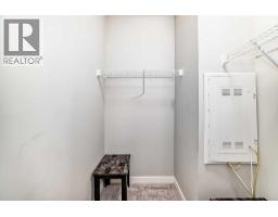 111 Redstone Crescent NE - photo 31