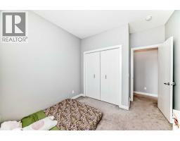 111 Redstone Crescent NE - photo 36