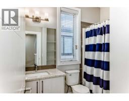 111 Redstone Crescent NE - photo 38