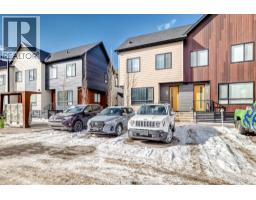 111 Redstone Crescent NE - photo 4