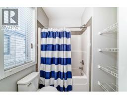 111 Redstone Crescent NE - photo 37