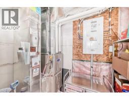 111 Redstone Crescent NE - photo 49
