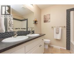 Bedroom - 5851 58 Avenue, Red Deer, AB T4N4T9 Photo 9