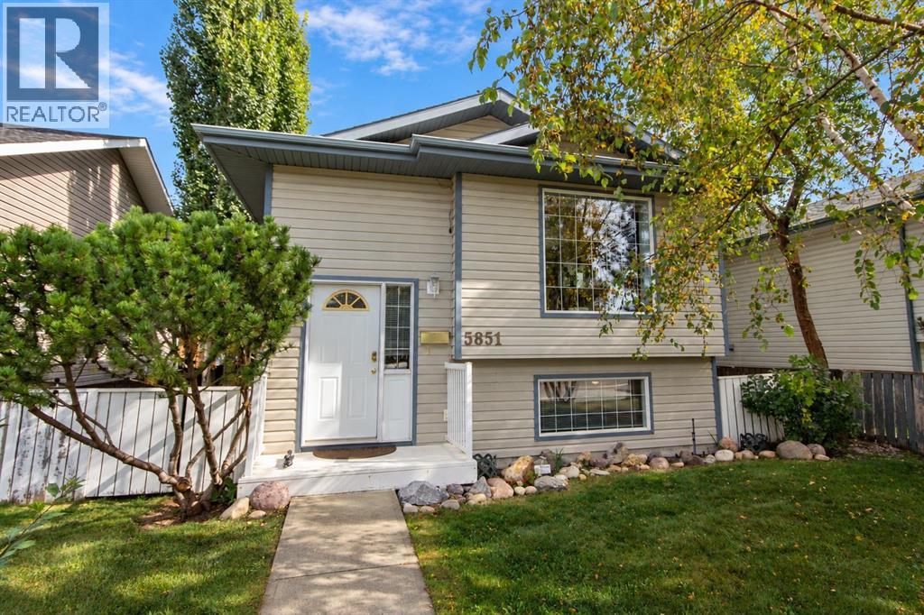 5851 58 Avenue, Red Deer, Alberta, T4N4T9