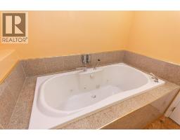 5851 58 Avenue, Red Deer, AB T4N4T9 Photo 17