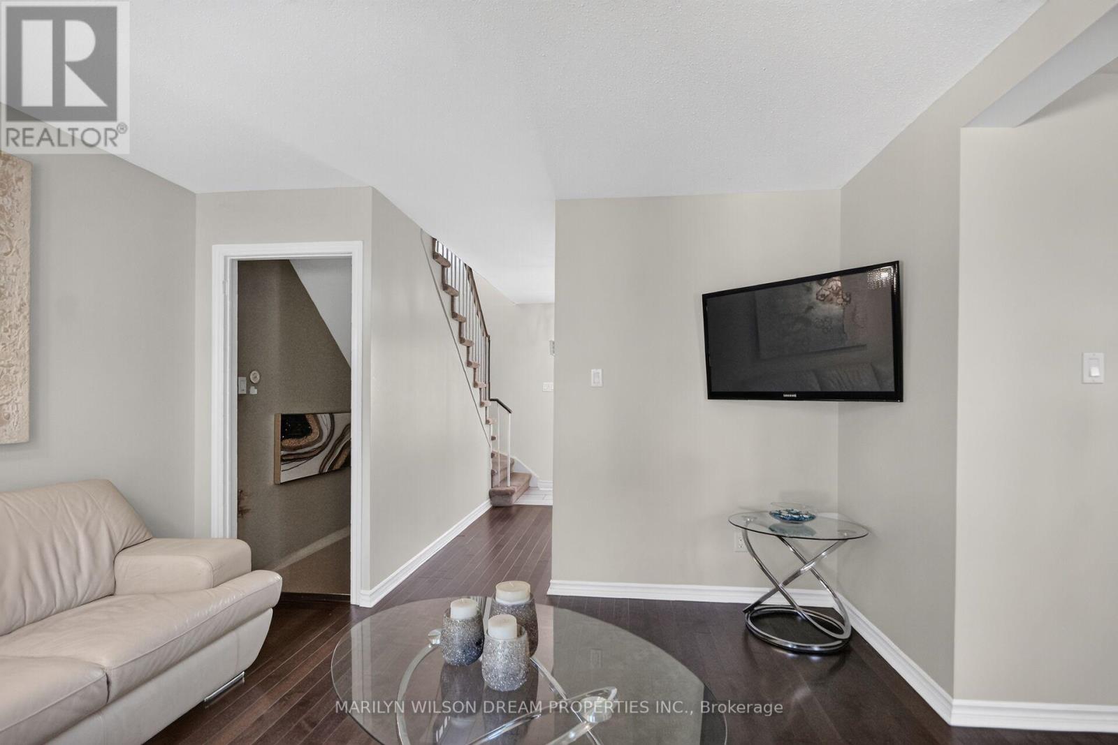 85 HOULAHAN STREET, Ottawa — photo 9