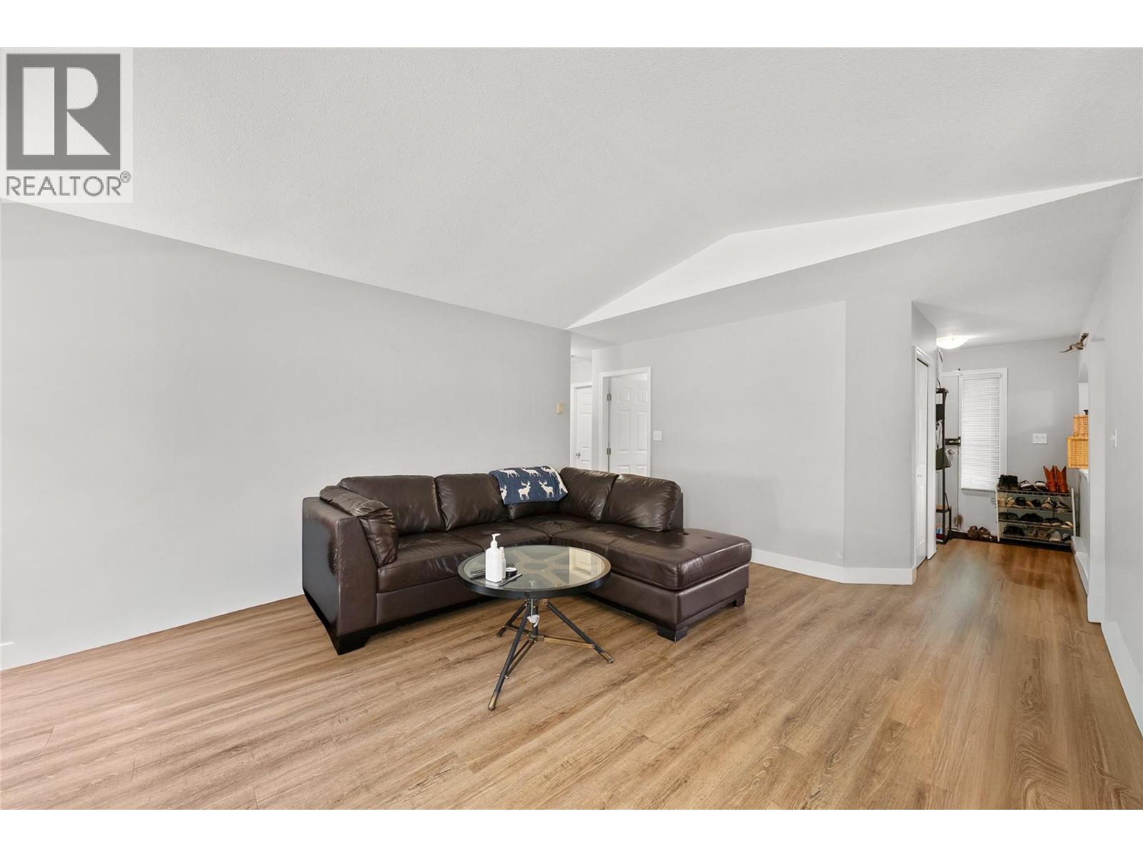 #32 171 17 Street SE - 16