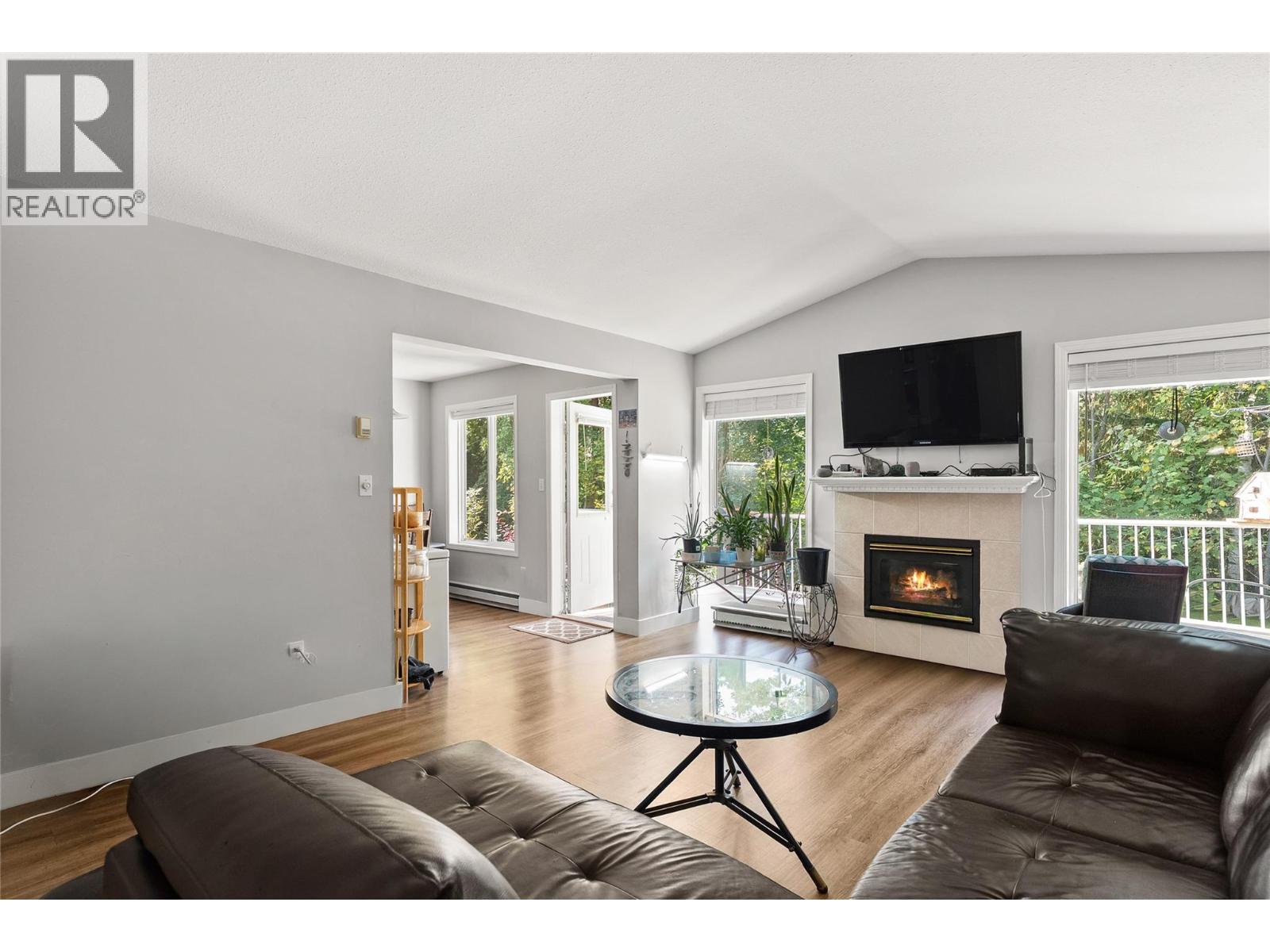 #32 171 17 Street SE - 21