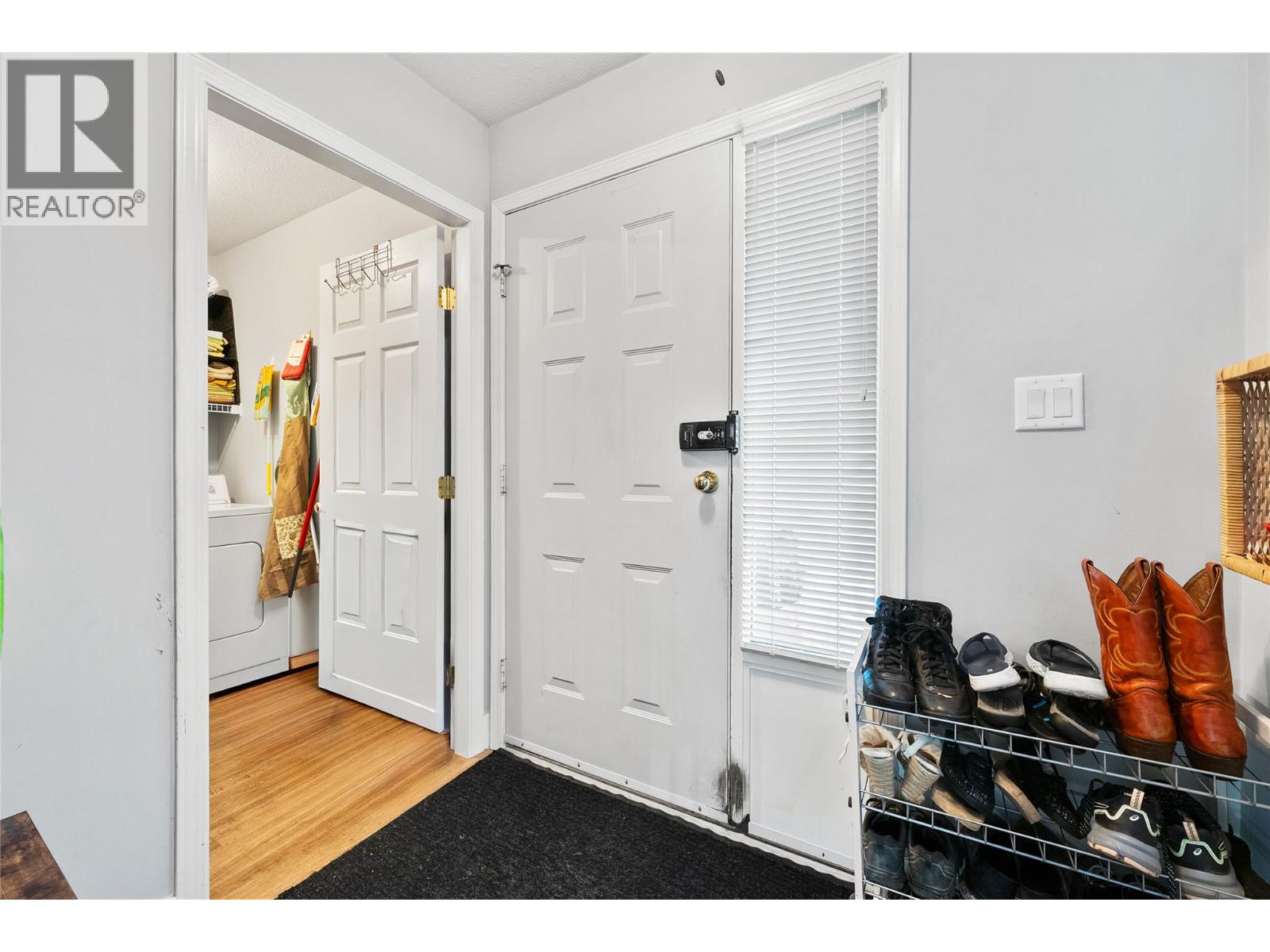 #32 171 17 Street SE - 8