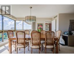 1605 - 63 St. Clair Avenue W, Toronto, ON M4V2Y9 Photo 10