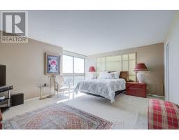 1605 - 63 St. Clair Avenue W, Toronto, ON M4V2Y9 Photo 28
