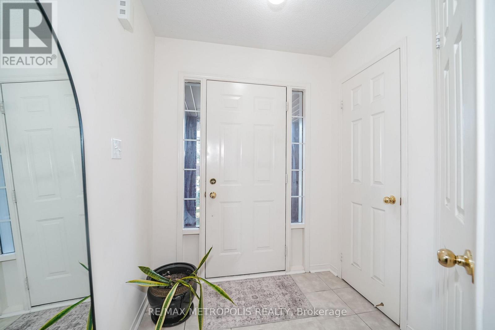 152 ANGIER CRESCENT, Ajax (South East) — photo 3