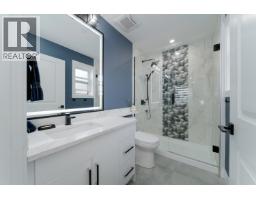 960 Renfrew Street, Vancouver, BC V5K4B8 Photo 12
