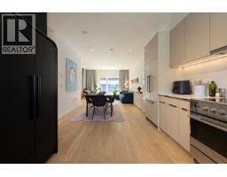 24 632 E 3rd Street, North Vancouver, BC V7L0J1 Photo 12