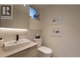 24 632 E 3rd Street, North Vancouver, BC V7L0J1 Photo 20