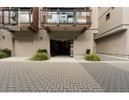 24 632 E 3rd Street, North Vancouver, BC V7L0J1 Photo 36