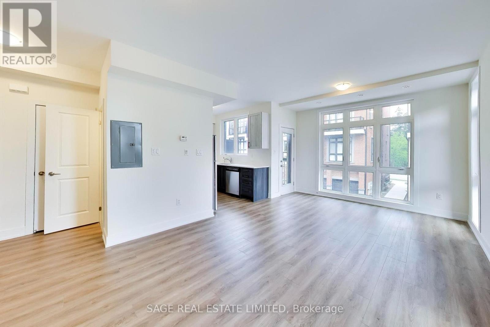7 - 6 SAYERS LANE, Richmond Hill (Oak Ridges) — photo 6