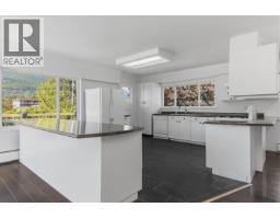 1990 Diamond Road, Squamish, BC V0N1T0 Photo 9
