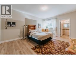 6222 Sitka Road, Sechelt, BC V7Z0L3 Photo 7