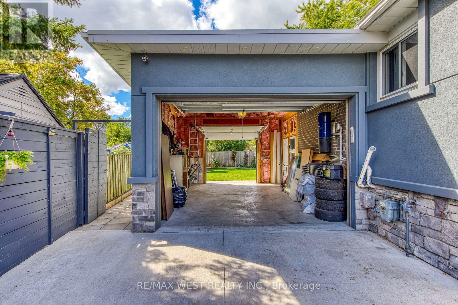 6 MILLVIEW COURT, Toronto (West Humber-Clairville) — photo 5