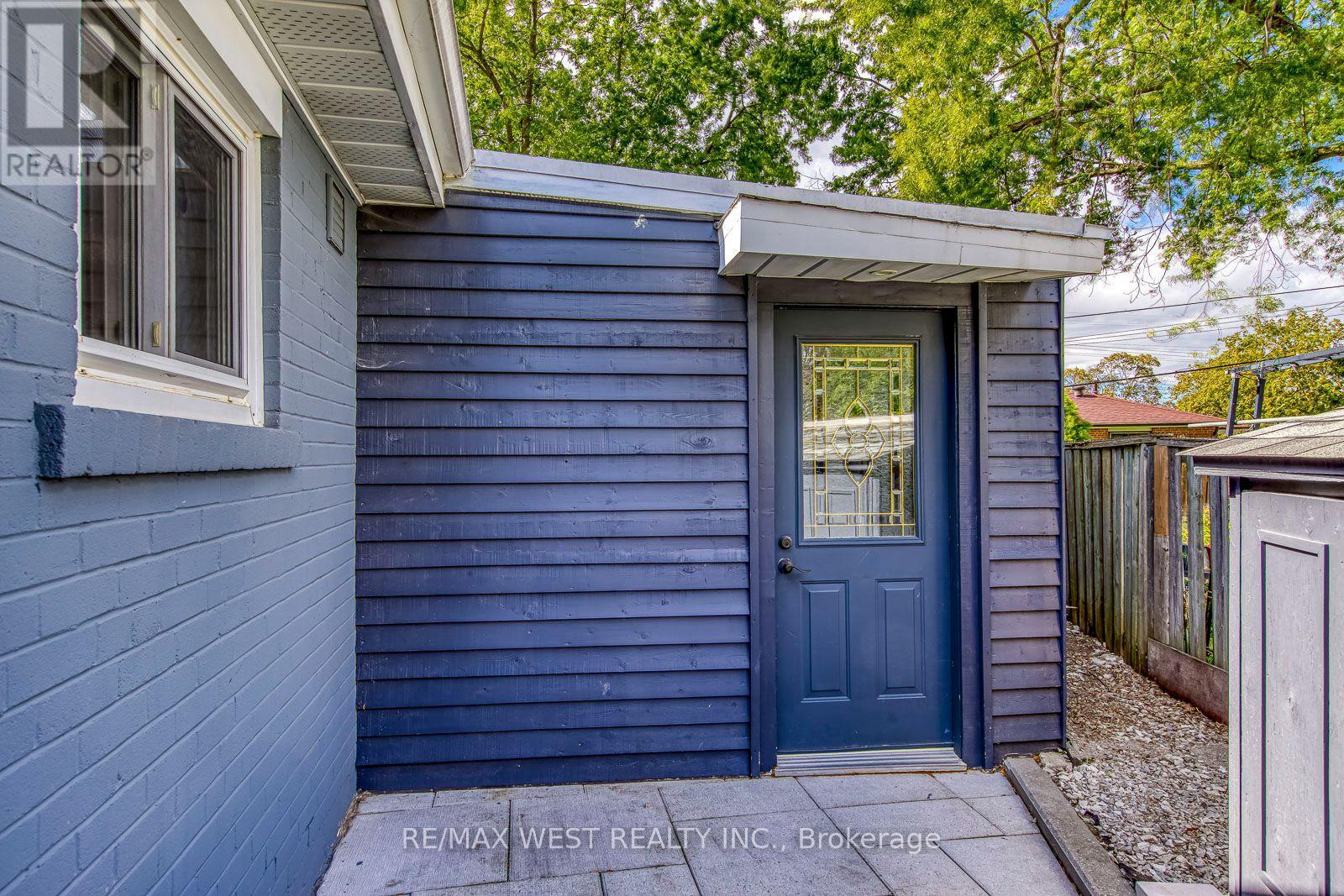 6 MILLVIEW COURT, Toronto (West Humber-Clairville) — photo 6