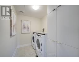 6 - 12 Lytham Green Circle, Newmarket, ON L3X3A8 Photo 39