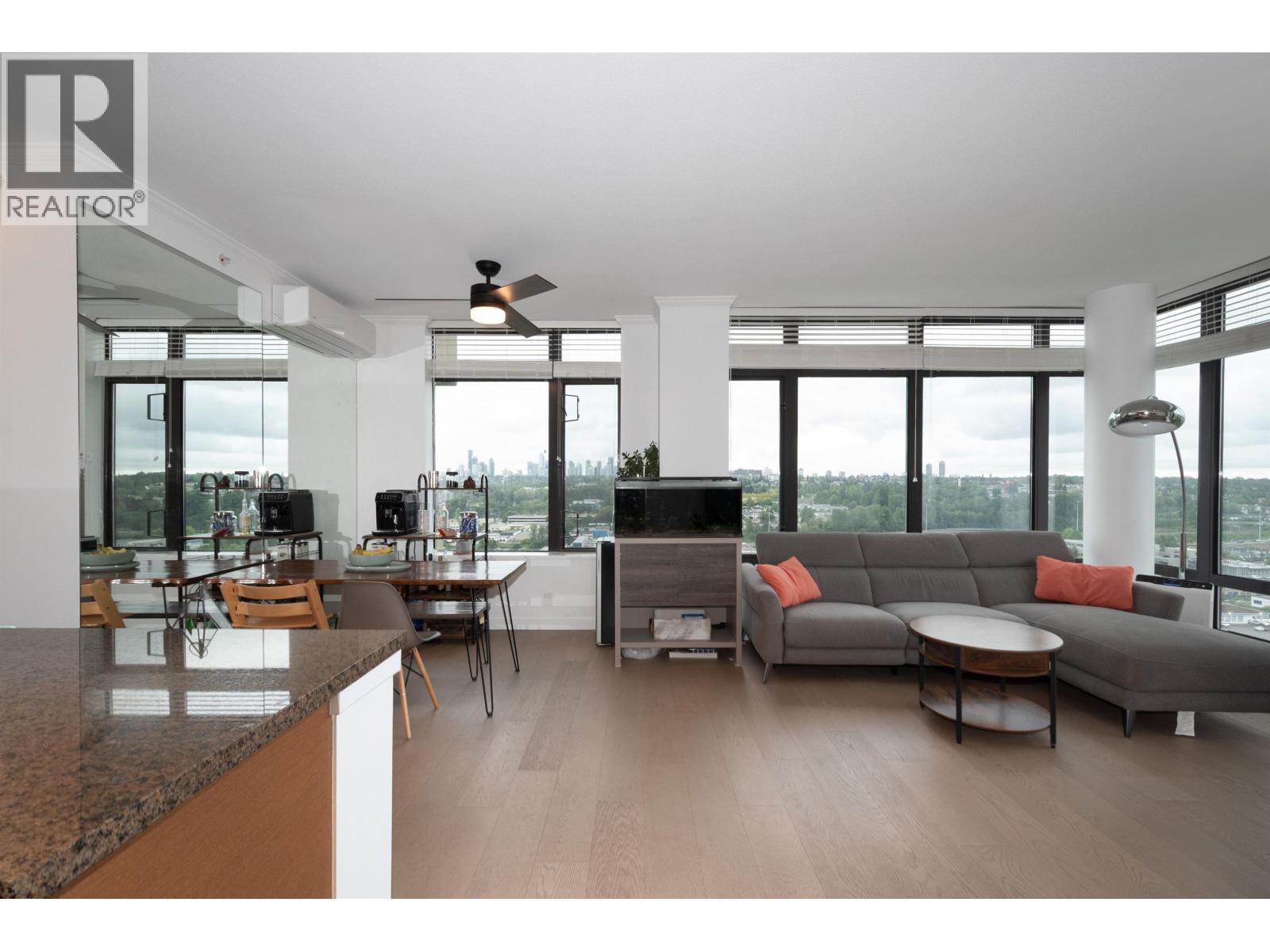 Photo of 2602 2345 MADISON AVENUE 3