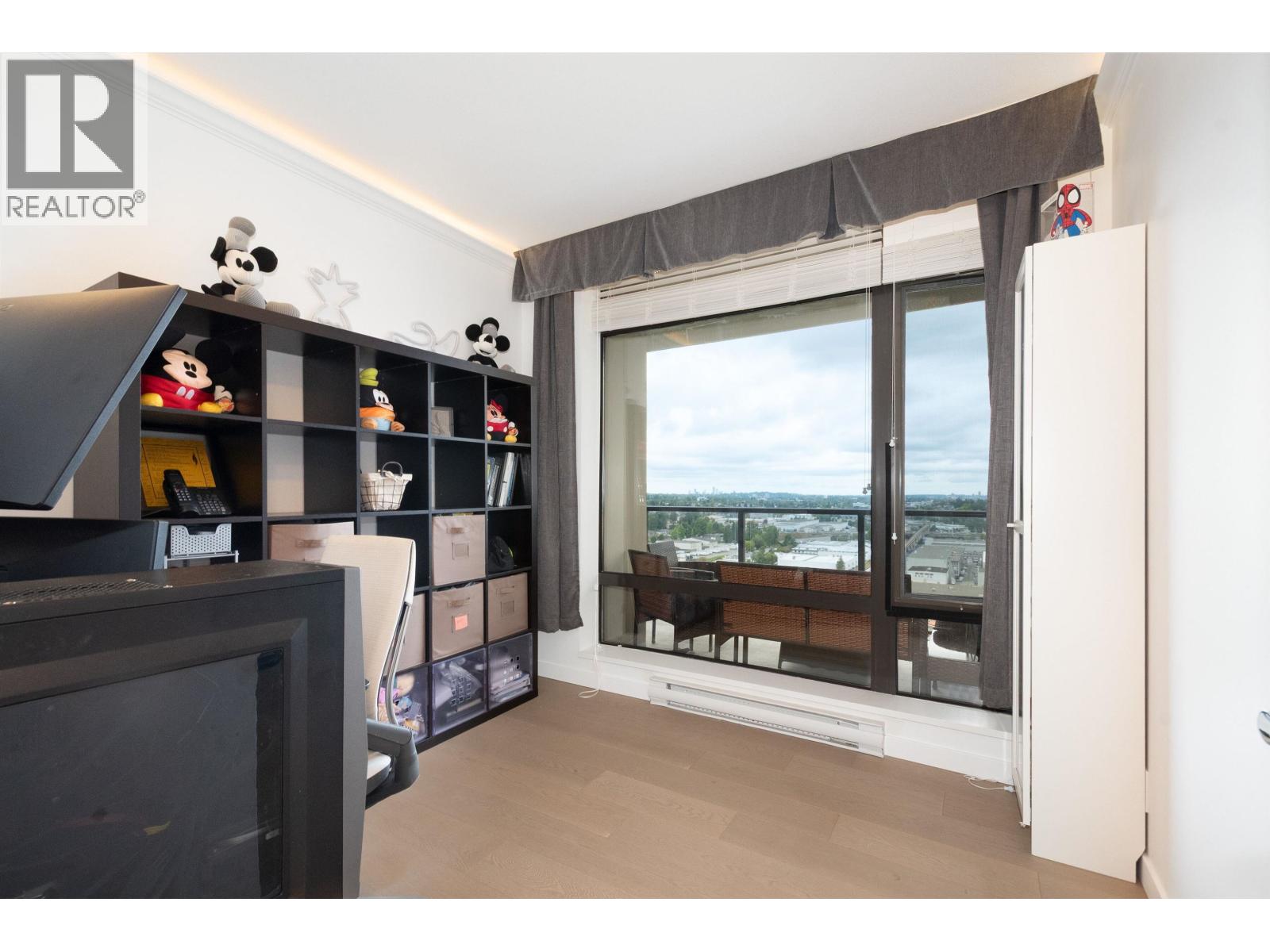 Photo of 2602 2345 MADISON AVENUE 25