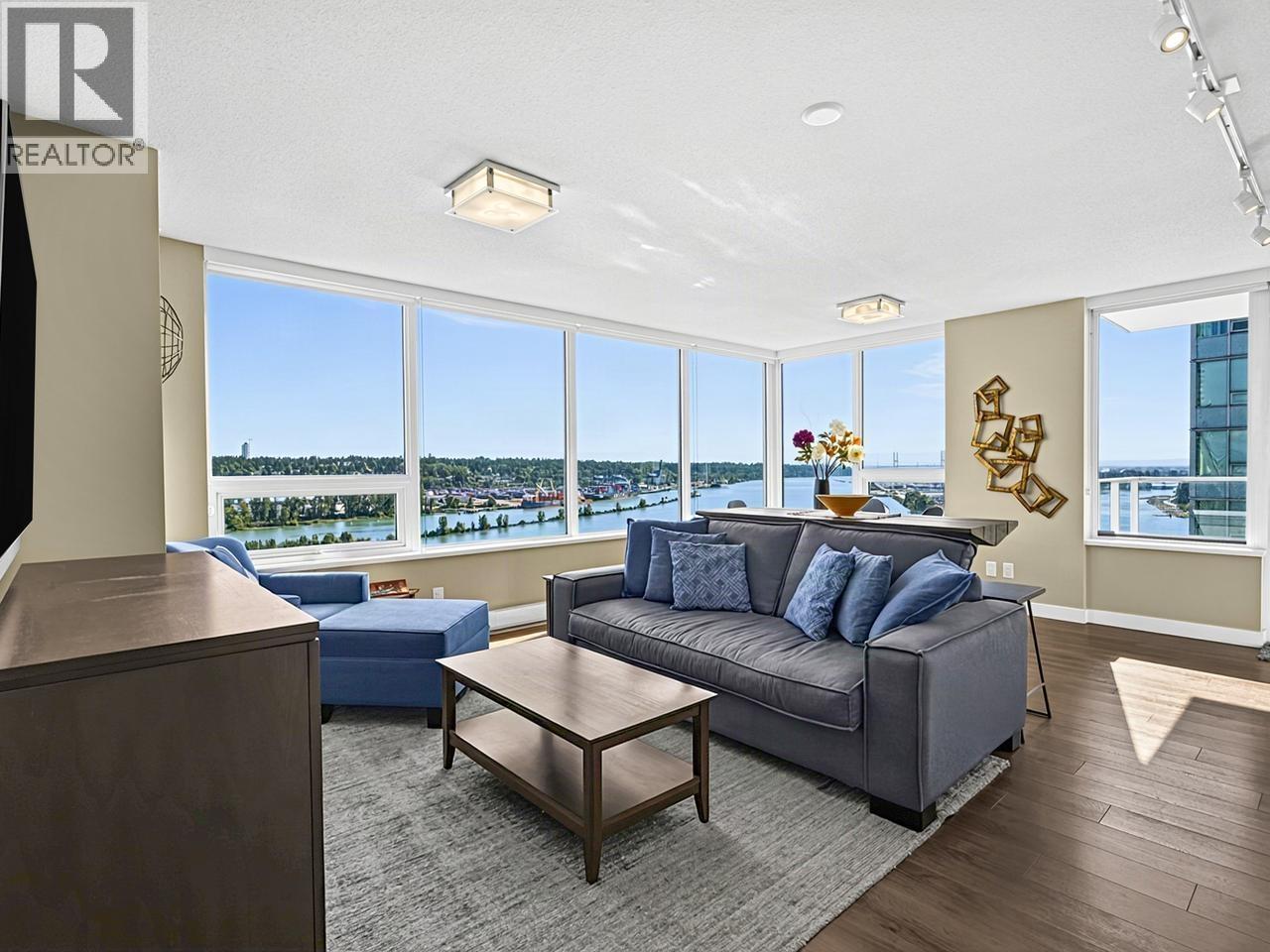2205 908 QUAYSIDE DRIVE