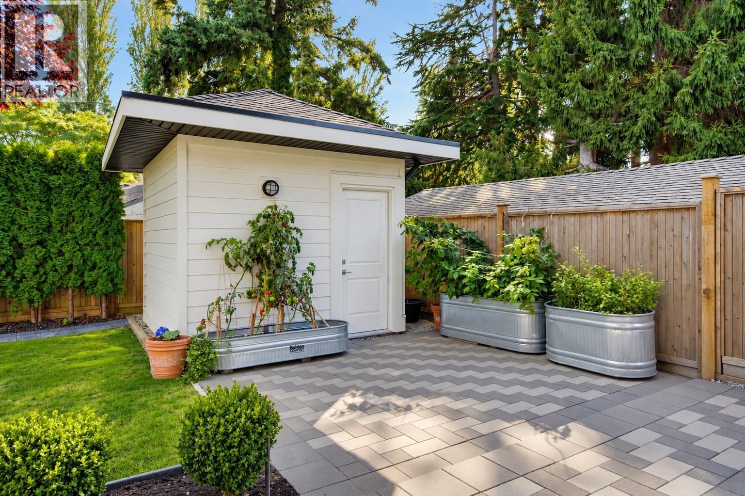 5744 16A Avenue, Delta
