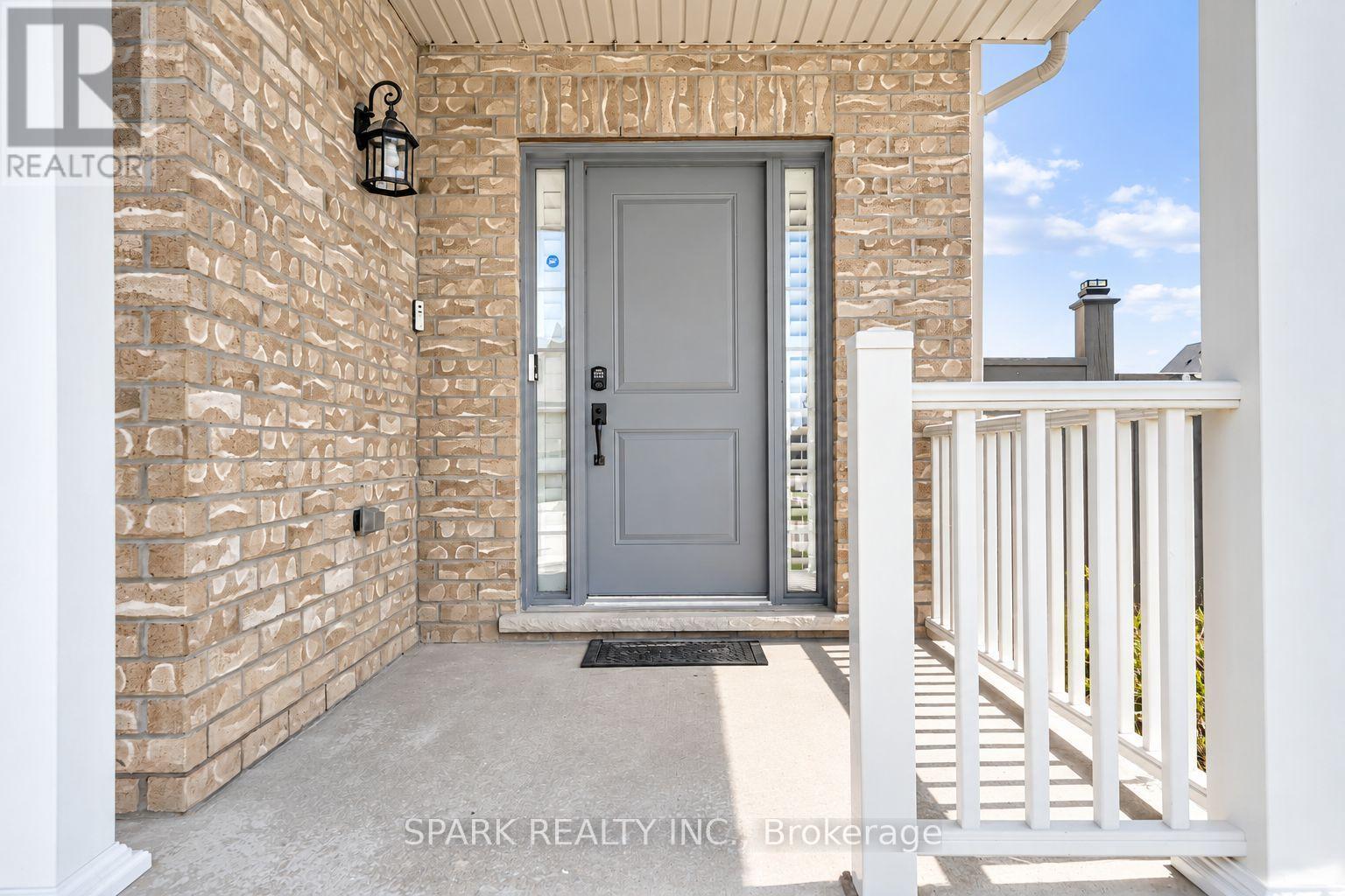 4 CUTTS CRESCENT, Hamilton (Binbrook) — photo 2